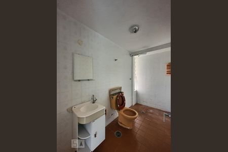 Banheiro de apartamento para alugar com 1 quarto, 70m² em Jardim Patente Novo, São Paulo