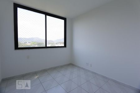 Quarto 2  de apartamento para alugar com 3 quartos, 84m² em Pechincha, Rio de Janeiro