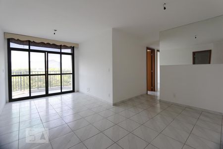 Sala de apartamento para alugar com 3 quartos, 84m² em Pechincha, Rio de Janeiro