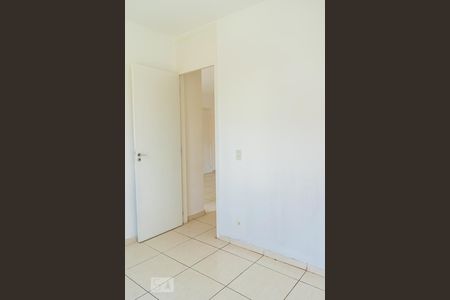 Quarto 2 de apartamento para alugar com 3 quartos, 55m² em Parada de Lucas, Rio de Janeiro