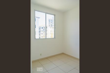 Quarto 1 de apartamento para alugar com 3 quartos, 55m² em Parada de Lucas, Rio de Janeiro