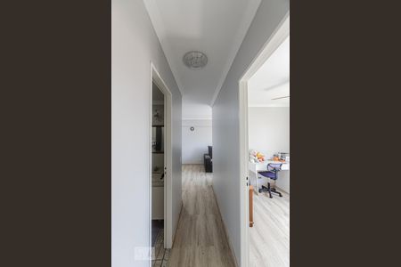 Corredor de apartamento à venda com 3 quartos, 69m² em Chácara Belenzinho, São Paulo
