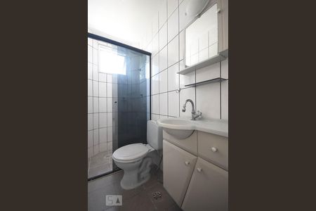 Banheiro de apartamento para alugar com 2 quartos, 43m² em Fazenda Morumbi, São Paulo