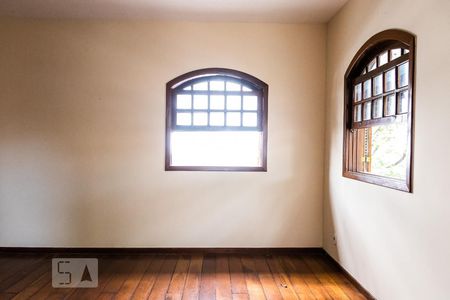 Sala de casa para alugar com 3 quartos, 180m² em Liberdade, Belo Horizonte