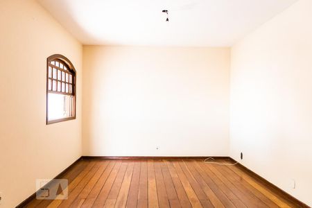 Sala de casa para alugar com 3 quartos, 180m² em Liberdade, Belo Horizonte