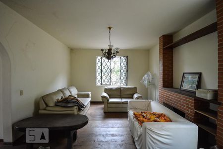 Sala de casa para alugar com 4 quartos, 200m² em Vila Madalena, São Paulo