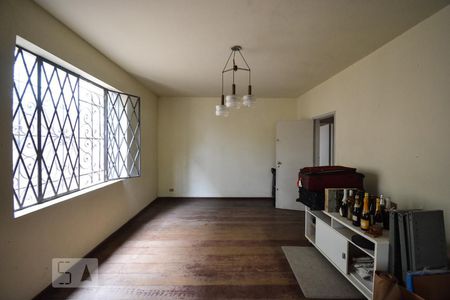 Sala de casa à venda com 4 quartos, 200m² em Vila Madalena, São Paulo