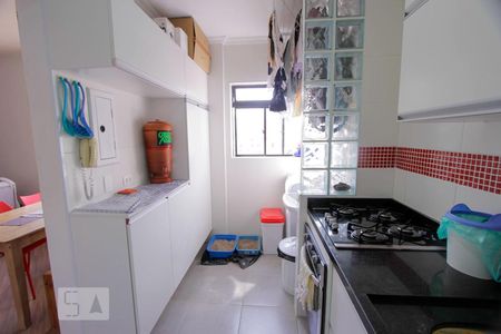 Cozinha de apartamento para alugar com 2 quartos, 57m² em Barra Funda, São Paulo