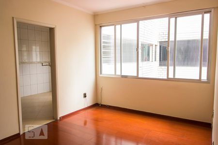 Sala de apartamento para alugar com 2 quartos, 70m² em Campestre, Santo André