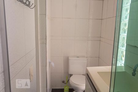 Banheiro da Suíte de casa para alugar com 3 quartos, 240m² em Super Quadra Morumbi, São Paulo