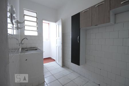 Cozinha de apartamento para alugar com 1 quarto, 30m² em Sé, São Paulo