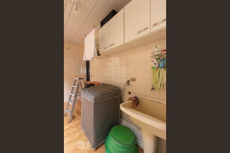 Casa à venda com 275m², 3 quartos e 8 vagas Casa à venda com 275m², 3 quartos e 8 vagasÁrea de Serviço