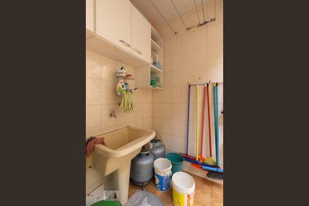 Casa à venda com 275m², 3 quartos e 8 vagas Casa à venda com 275m², 3 quartos e 8 vagasÁrea de Serviço