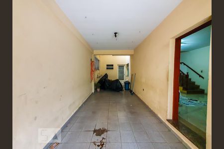 Garagem de casa à venda com 3 quartos, 215m² em Jardim Brasil (zona Norte), São Paulo