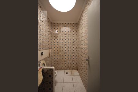 Banheiro de casa de condomínio para alugar com 3 quartos, 200m² em Jardim Colombo, São Paulo