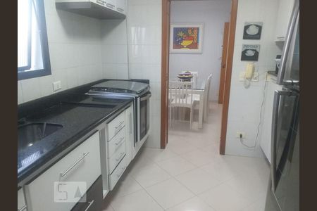 Cozinha de apartamento à venda com 3 quartos, 169m² em Vila Bastos, Santo André