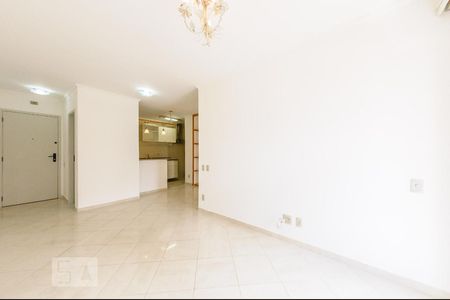 Sala de apartamento para alugar com 1 quarto, 50m² em Cambuí, Campinas