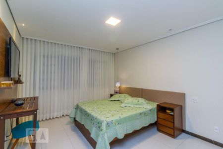 Suíte 2 de casa à venda com 4 quartos, 400m² em Heliópolis, Belo Horizonte