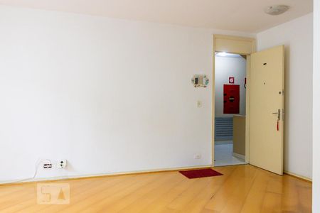 Sala de apartamento para alugar com 3 quartos, 70m² em Pinheirinho, Curitiba