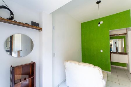 Sala de apartamento para alugar com 1 quarto, 24m² em Fátima, Niterói