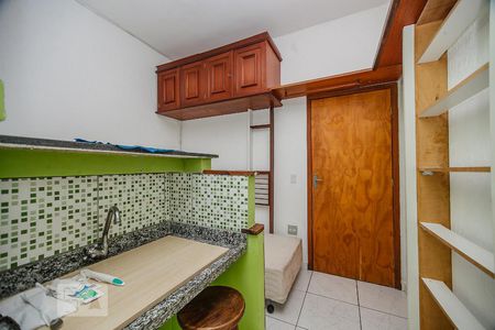 Kitnet de apartamento para alugar com 1 quarto, 15m² em Fátima, Niterói