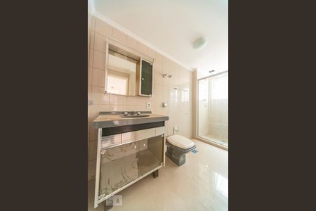 Banheiro  de apartamento à venda com 2 quartos, 73m² em Centro, Santo André