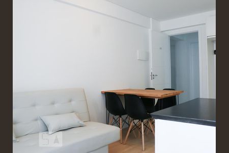 Sala de apartamento para alugar com 1 quarto, 36m² em Vila Izabel, Curitiba