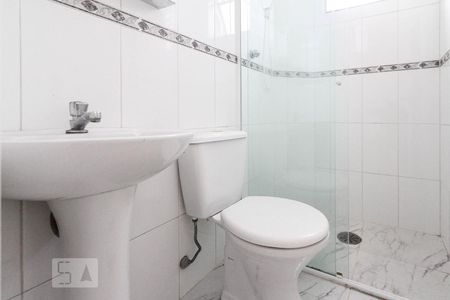 Banheiro de apartamento para alugar com 2 quartos, 50m² em Vila Gomes Cardim, São Paulo