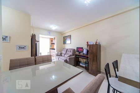 Sala de apartamento à venda com 2 quartos, 56m² em Vila Curuçá, Santo André