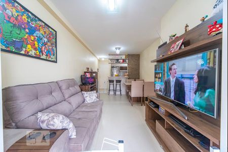 Sala de apartamento à venda com 2 quartos, 56m² em Vila Curuçá, Santo André