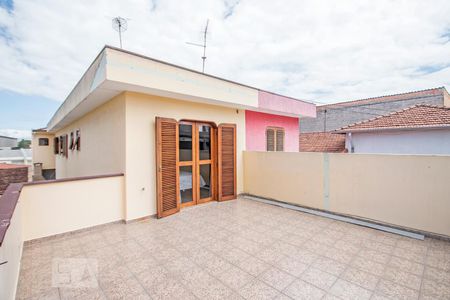 Casa à venda com 4 quartos, 180m² em Cupecê, São Paulo