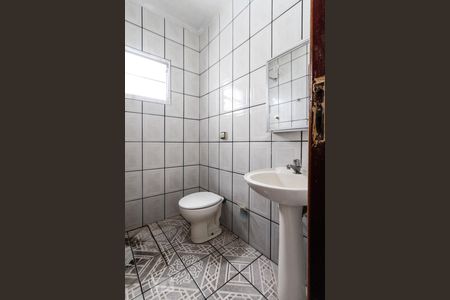 Banheiro de casa para alugar com 2 quartos, 94m² em São Lucas, São Paulo