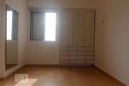 Quarto 1 de apartamento à venda com 3 quartos, 81m² em Vila Albano, São Paulo