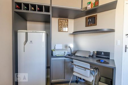 Sala de apartamento para alugar com 1 quarto, 33m² em Água Verde, Curitiba