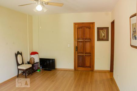 sala de apartamento para alugar com 3 quartos, 104m² em Grajaú, Rio de Janeiro