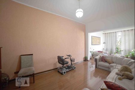 Sala de casa à venda com 5 quartos, 520m² em Cambuci, São Paulo