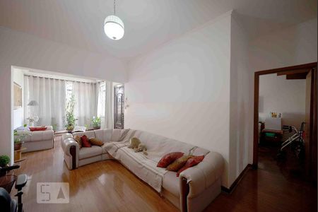 Sala de casa à venda com 5 quartos, 520m² em Cambuci, São Paulo