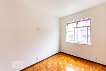 Quarto de apartamento à venda com 2 quartos, 82m² em Icaraí, Niterói