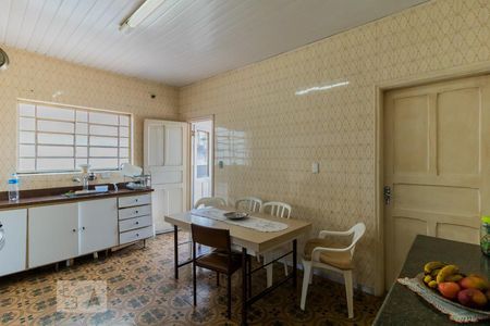 Casa à venda com 150m², 4 quartos e 4 vagas Casa à venda com 150m², 4 quartos e 4 vagasCozinha