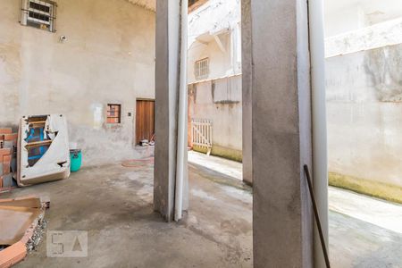 Casa à venda com 150m², 4 quartos e 4 vagas Casa à venda com 150m², 4 quartos e 4 vagasQuintal