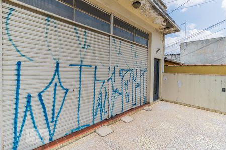 Casa à venda com 150m², 4 quartos e 4 vagas Casa à venda com 150m², 4 quartos e 4 vagasGaragem