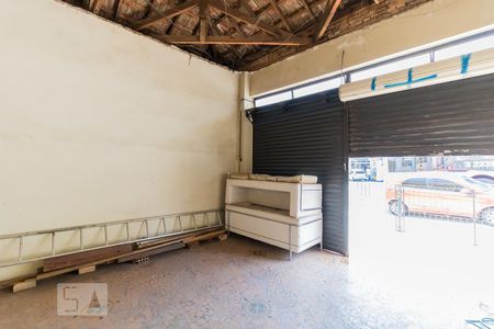 Casa à venda com 150m², 4 quartos e 4 vagas Casa à venda com 150m², 4 quartos e 4 vagasGaragem