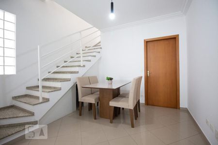 Sala de casa à venda com 5 quartos, 270m² em Vila Clementino, São Paulo