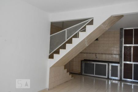 Sala e Cozinha de casa de condomínio para alugar com 3 quartos, 90m² em Pilares, Rio de Janeiro