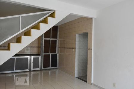 Sala e Cozinha de casa de condomínio para alugar com 3 quartos, 90m² em Pilares, Rio de Janeiro