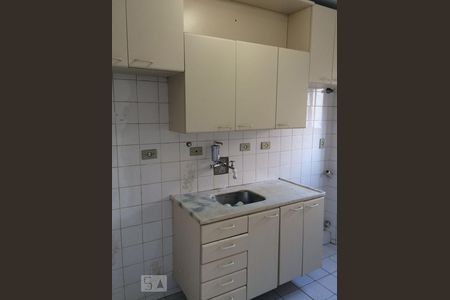 Cozinha de apartamento para alugar com 1 quarto, 38m² em Bela Vista, São Paulo