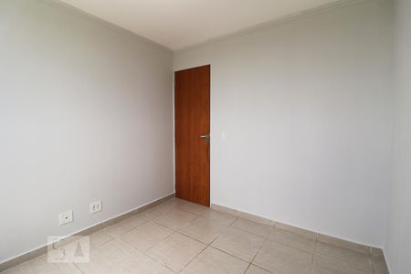 Quarto 1 de apartamento para alugar com 3 quartos, 74m² em Setor Goiânia 2, Goiânia