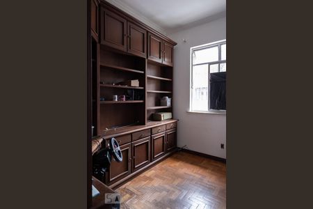 Quarto 1 de apartamento à venda com 3 quartos, 200m² em Grajaú, Rio de Janeiro