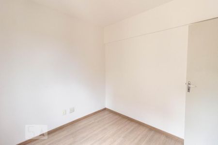 Quarto de apartamento para alugar com 2 quartos, 53m² em Parque Maria Domitila, São Paulo