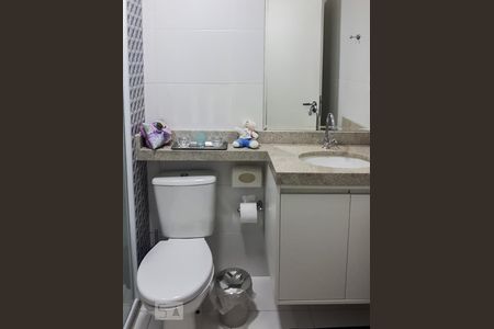 Banheiro de apartamento à venda com 3 quartos, 67m² em Conceição, Diadema